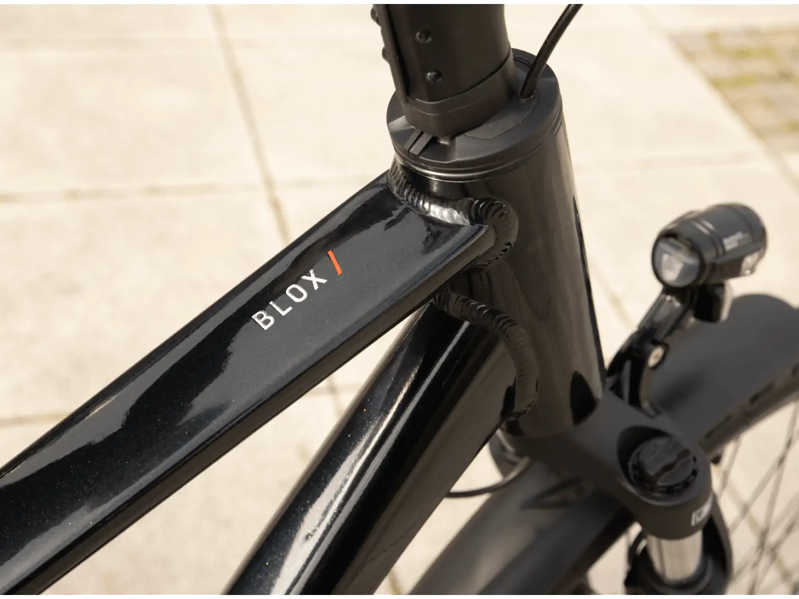 Superior Blox 6.7 T city bike Gloss Metallic Black