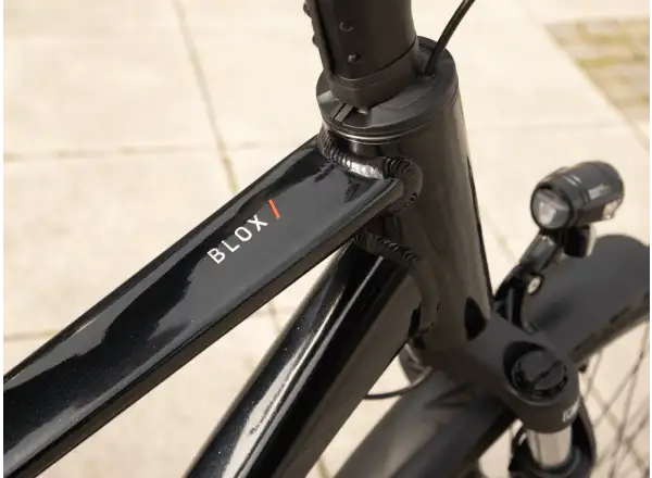 Superior Blox 6.7 T city bike Gloss Metallic Black