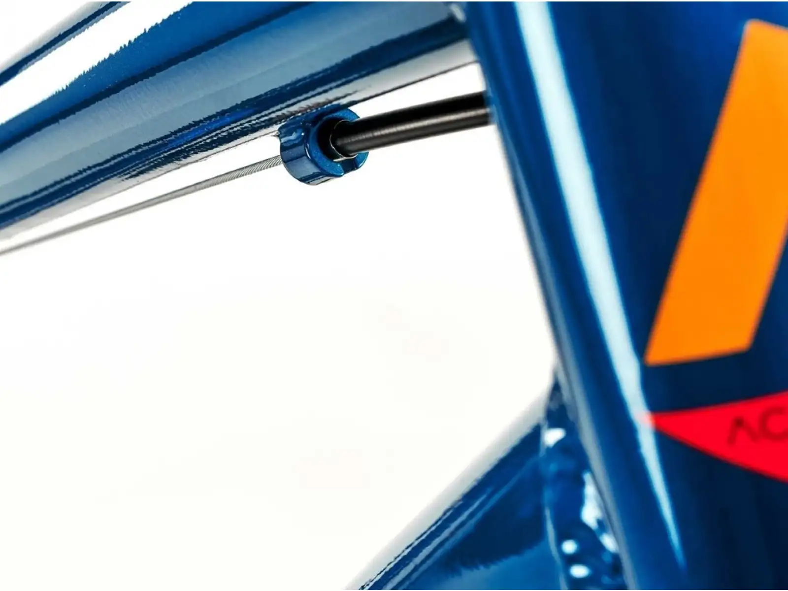 Academy Grade 5 children's bike 24" blue