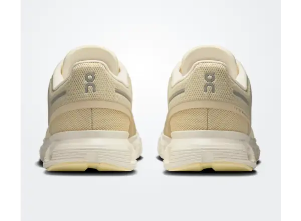 On Cloud 6 women's shoes Castor/Ivory