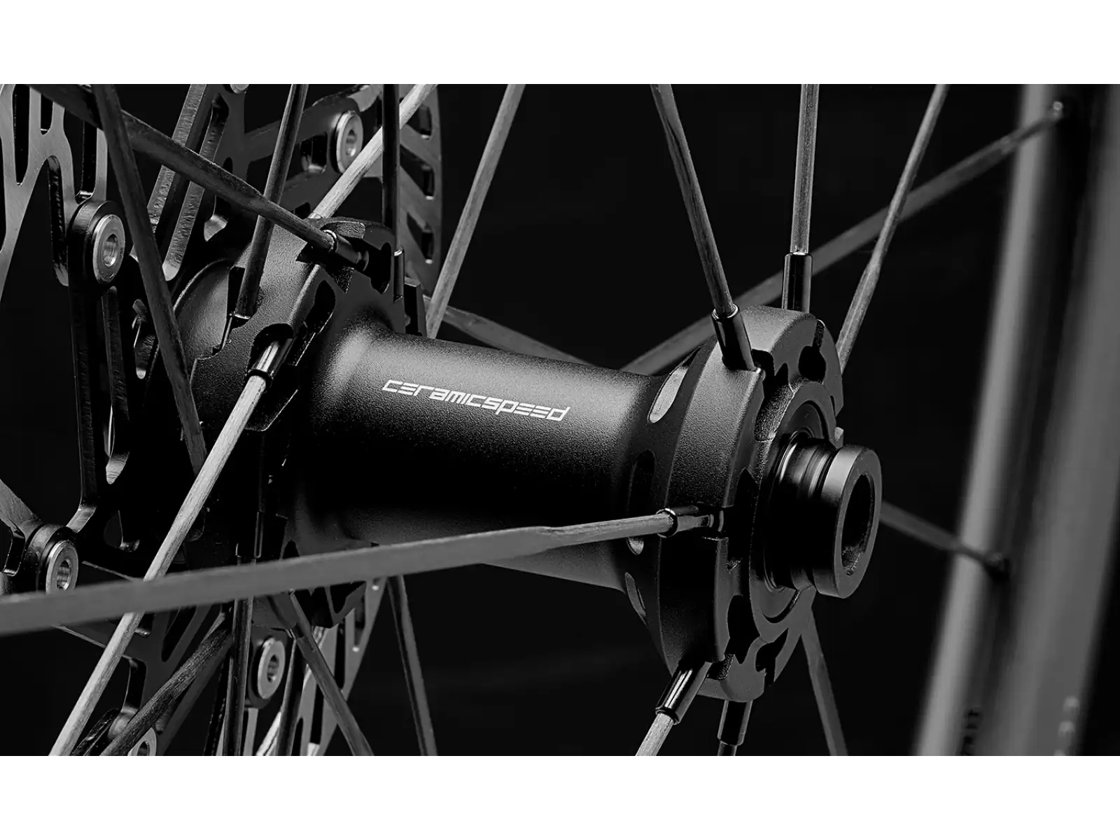 FFWD RAW CS 33 road wheelset Glossy Black