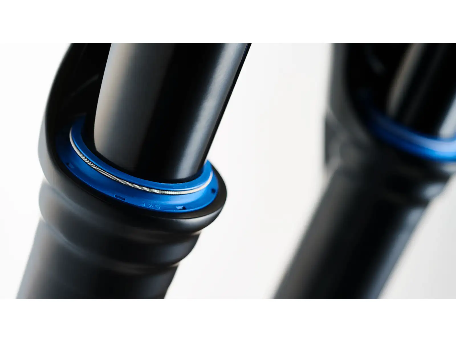 Öhlins RXF38 m.2 29" Air Suspension Fork 180 mm 15x110 mm 44 mm Rake Black