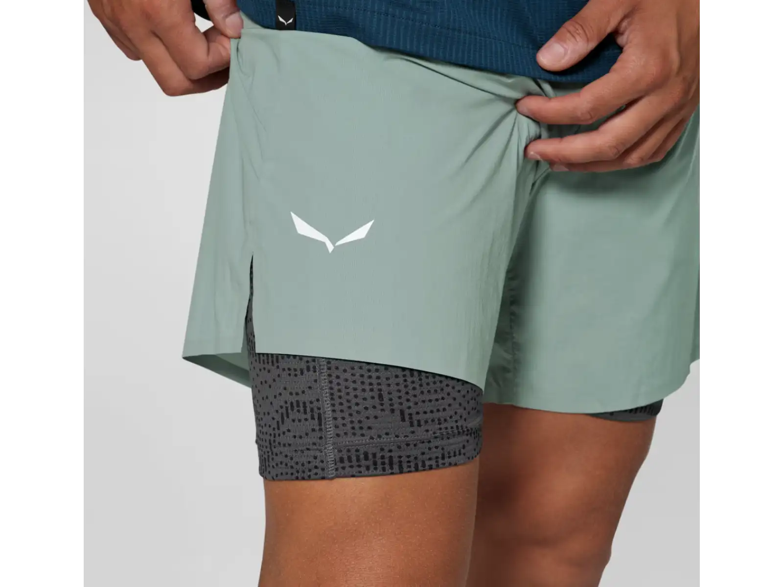 Salewa Pedroc Durastretch 2-in-1 men's shorts Willow Green