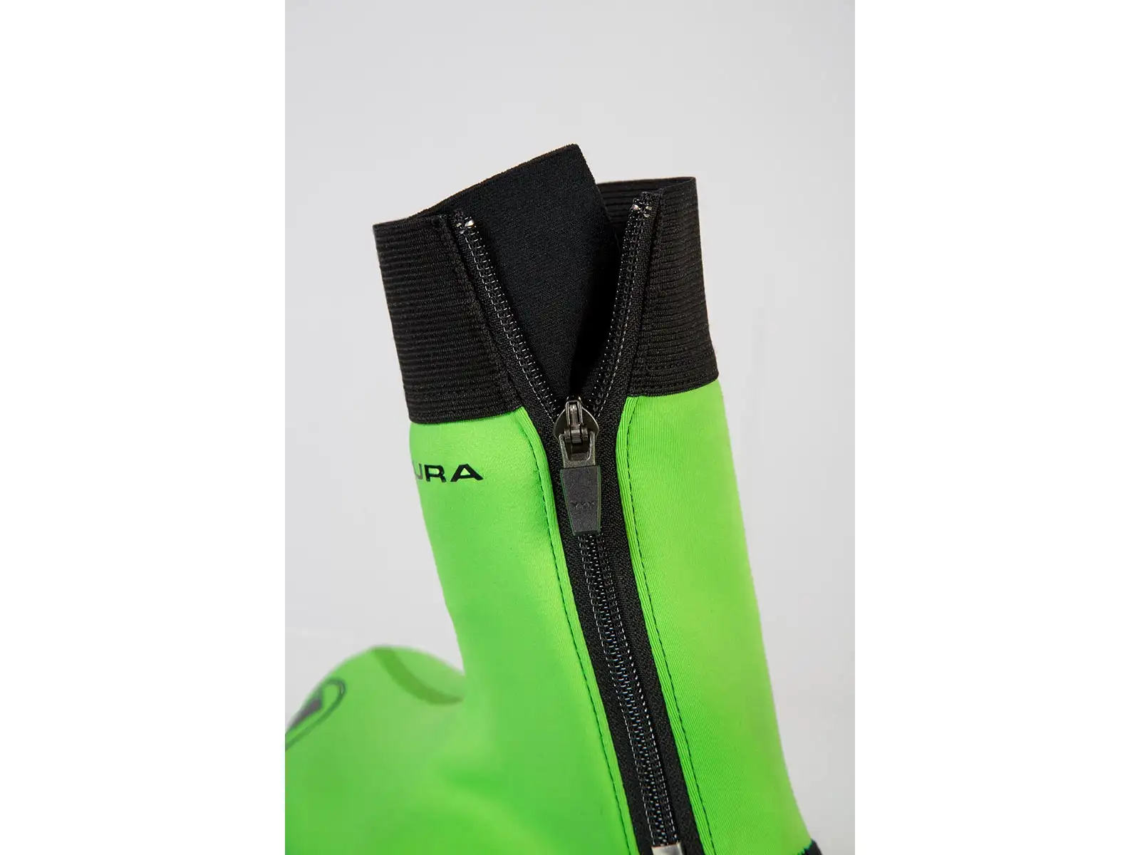 Endura Windchill overshoes black