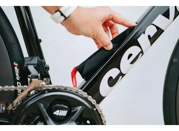 Cervélo Caledonia 5 Red AXS road bike Five Black