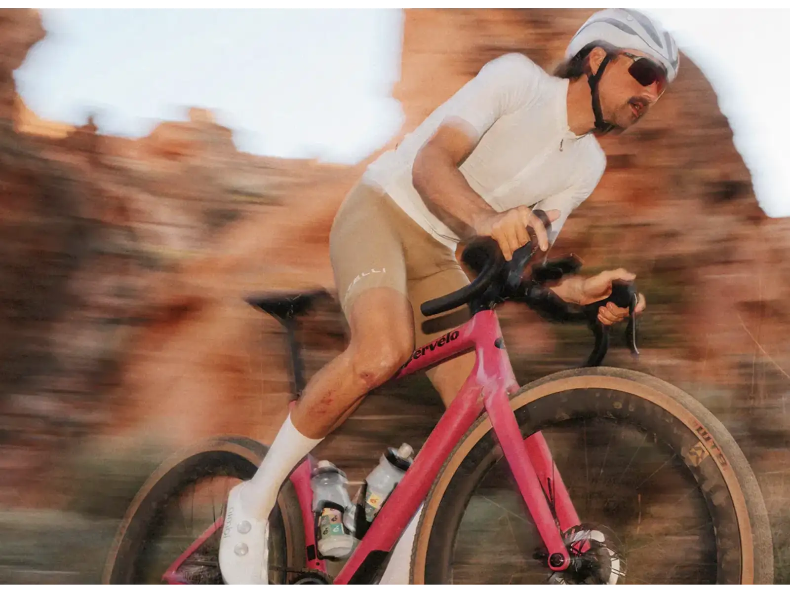 Cervélo Aspero SRAM Force AXS 1 gravel bike Dusty Unicorn
