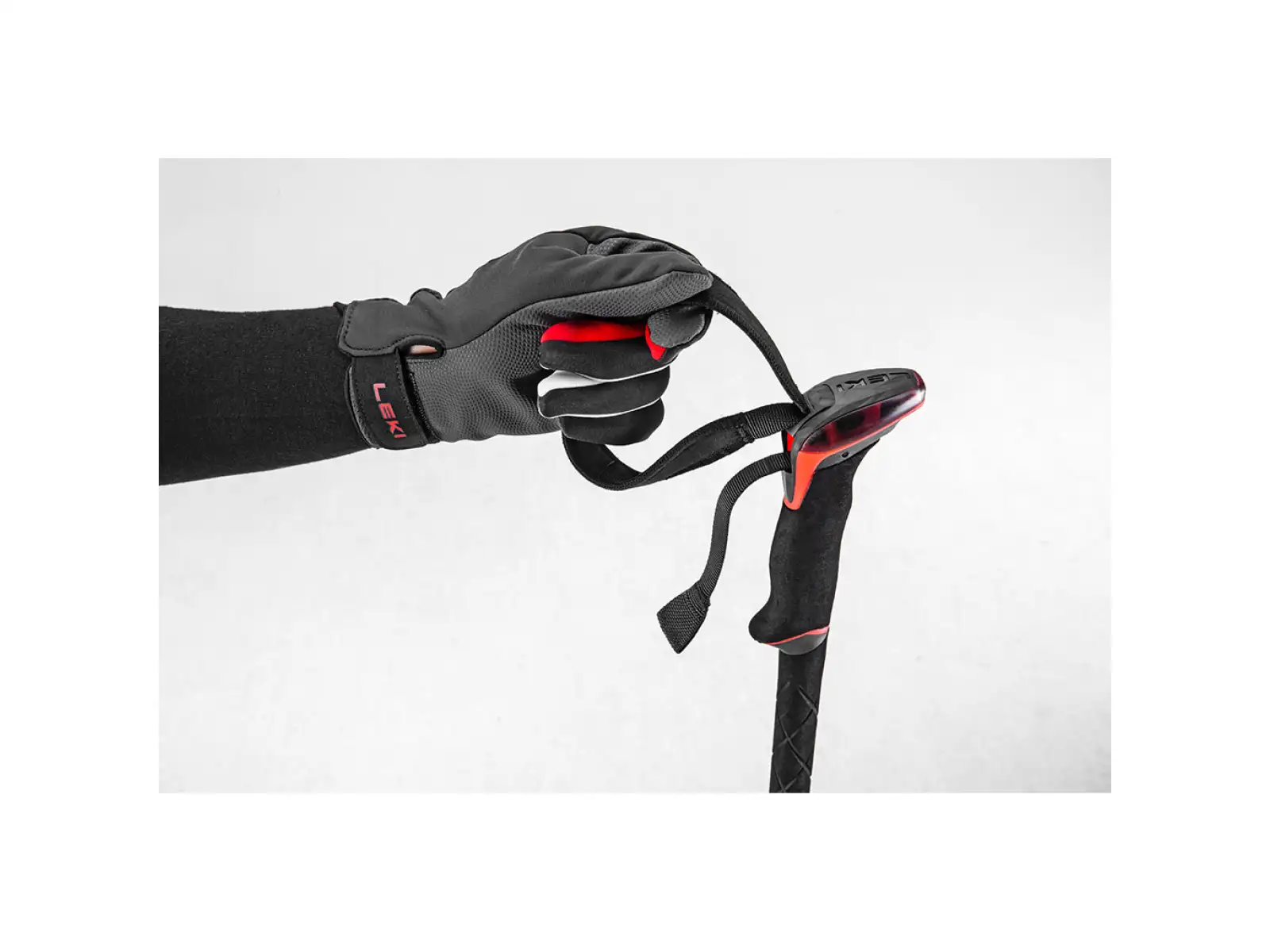 Leki Sherpa FX Carbon trekking poles Midnight blue/Dark blue/Bright red size 110 - 130 cm