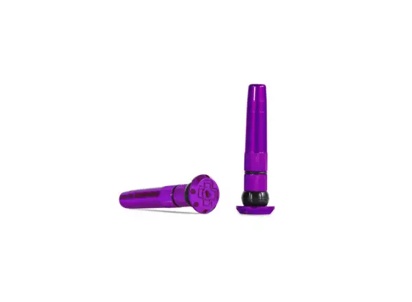 Muc-Off Stealth Tubeless Puncture Plug repair kit into handlebars