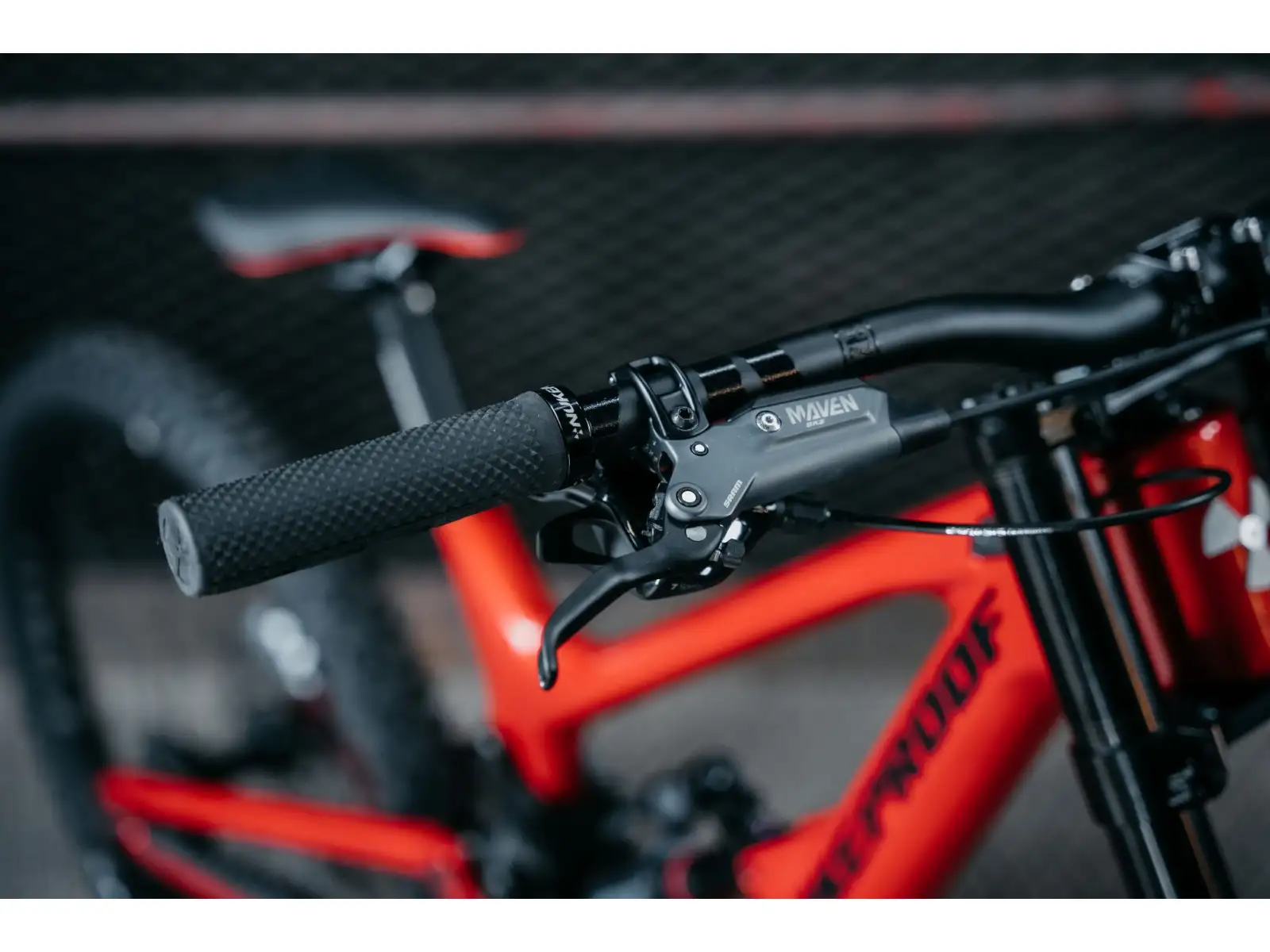 Nukeproof Dissent Carbon Pro 297 GX DH7 downhill bike Red