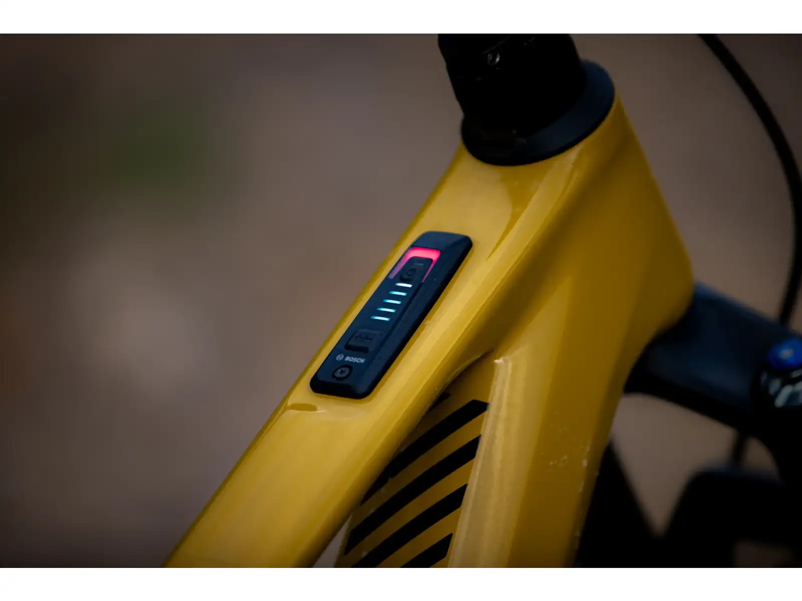 Superior iXF 9.2 full-suspension e-bike Matte Mustard