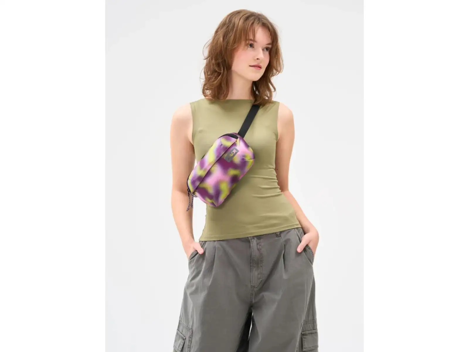 Aevor Hip Bag Ease shoulder bag/waist bag Ripstop Psychedelic Slush