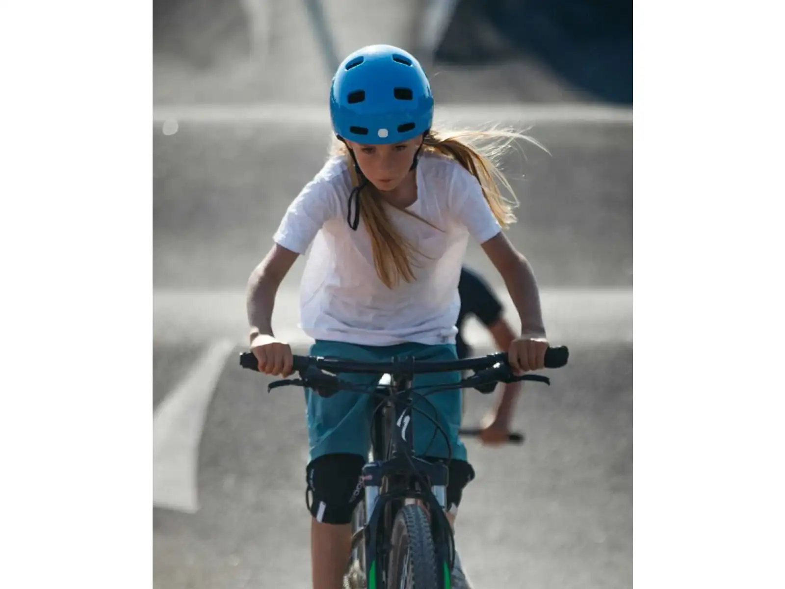 POC POCito Crane MIPS kids helmet Fluorescent Blue