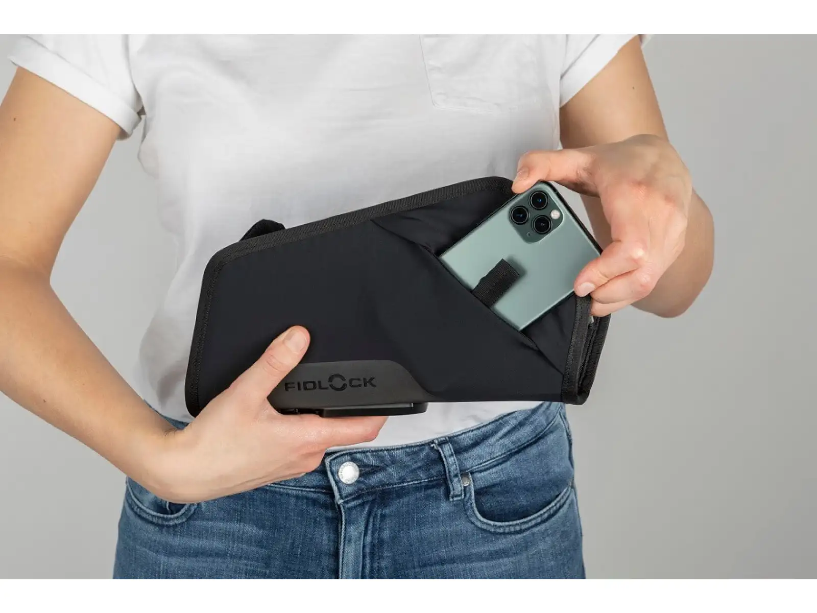 Fidlock Twist Essential bag 2400 ml black