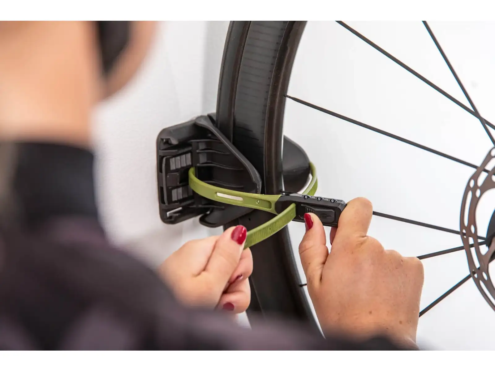 Hiplok Jaw+ lockable bike holder