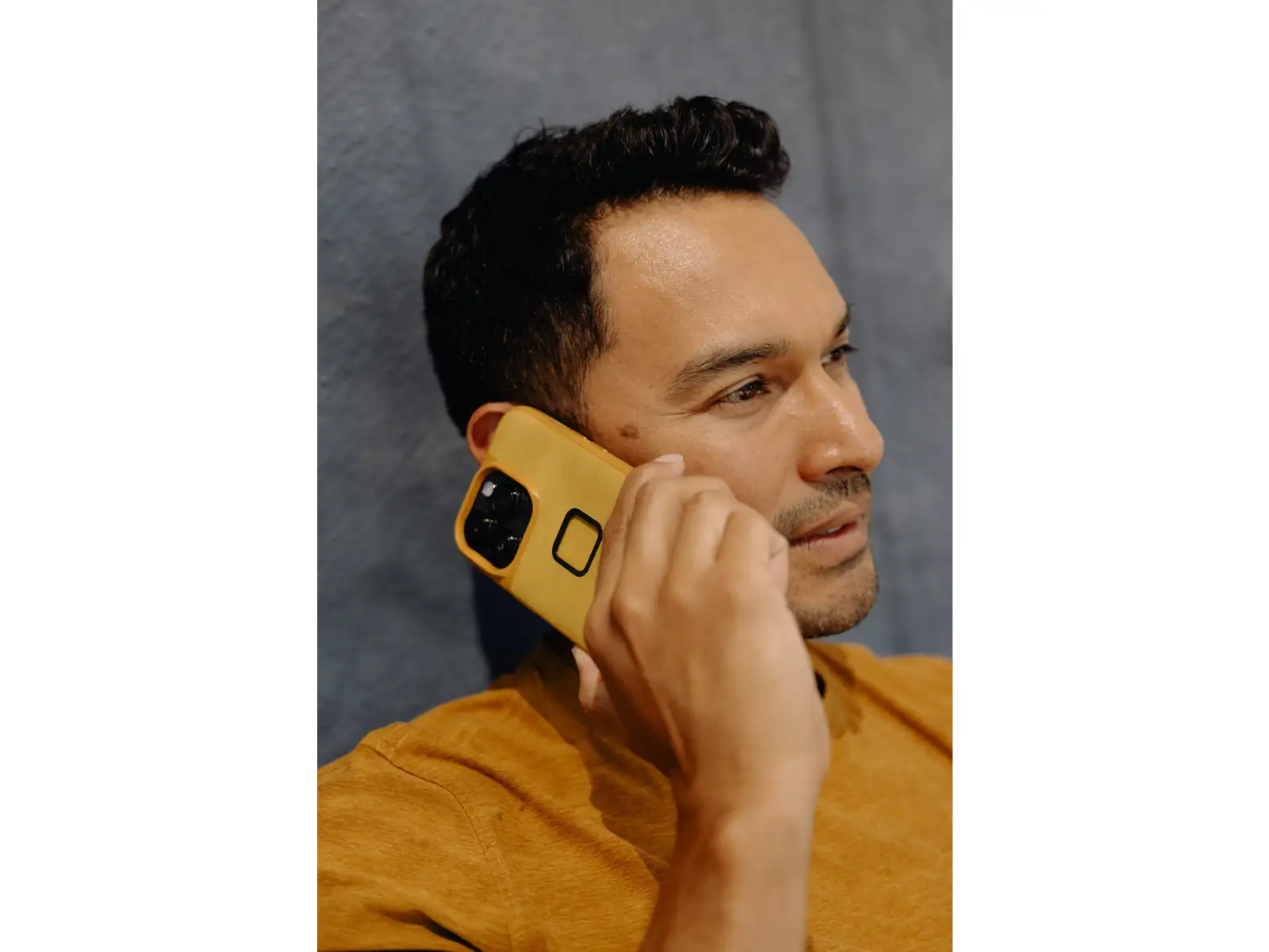 Peak Design Everyday V2 case for iPhone 15 Pro Max Sun