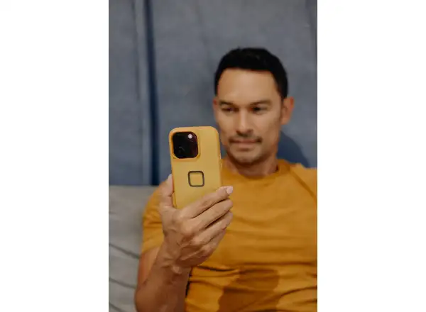 Peak Design Everyday V2 case for iPhone 15 Pro Sage