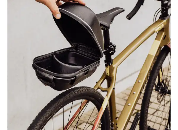 Force Crust saddle bag with holder Black