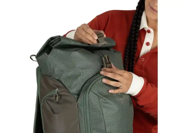 In stock New Osprey Transporter Roll Top backpack Pine Leaf