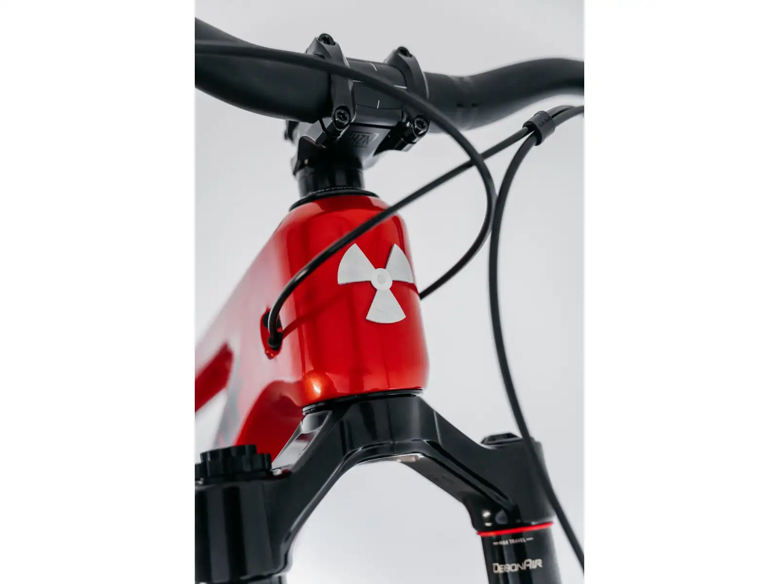 Nukeproof Giga Carbon Pro 297 T-GX bike Red
