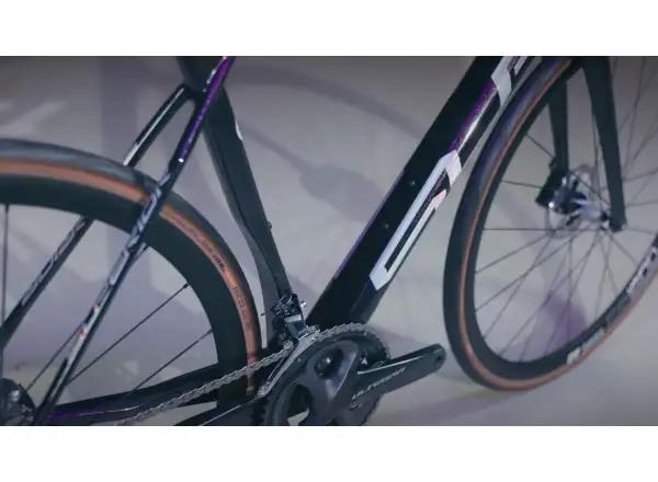 Superior X-Road Team Issue Gloss Black Rainbow/Hologram Chrome road/gravel bike