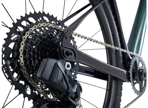 Giant Revolt X Advanced Pro 0 gravel bike Airglow Black Currant