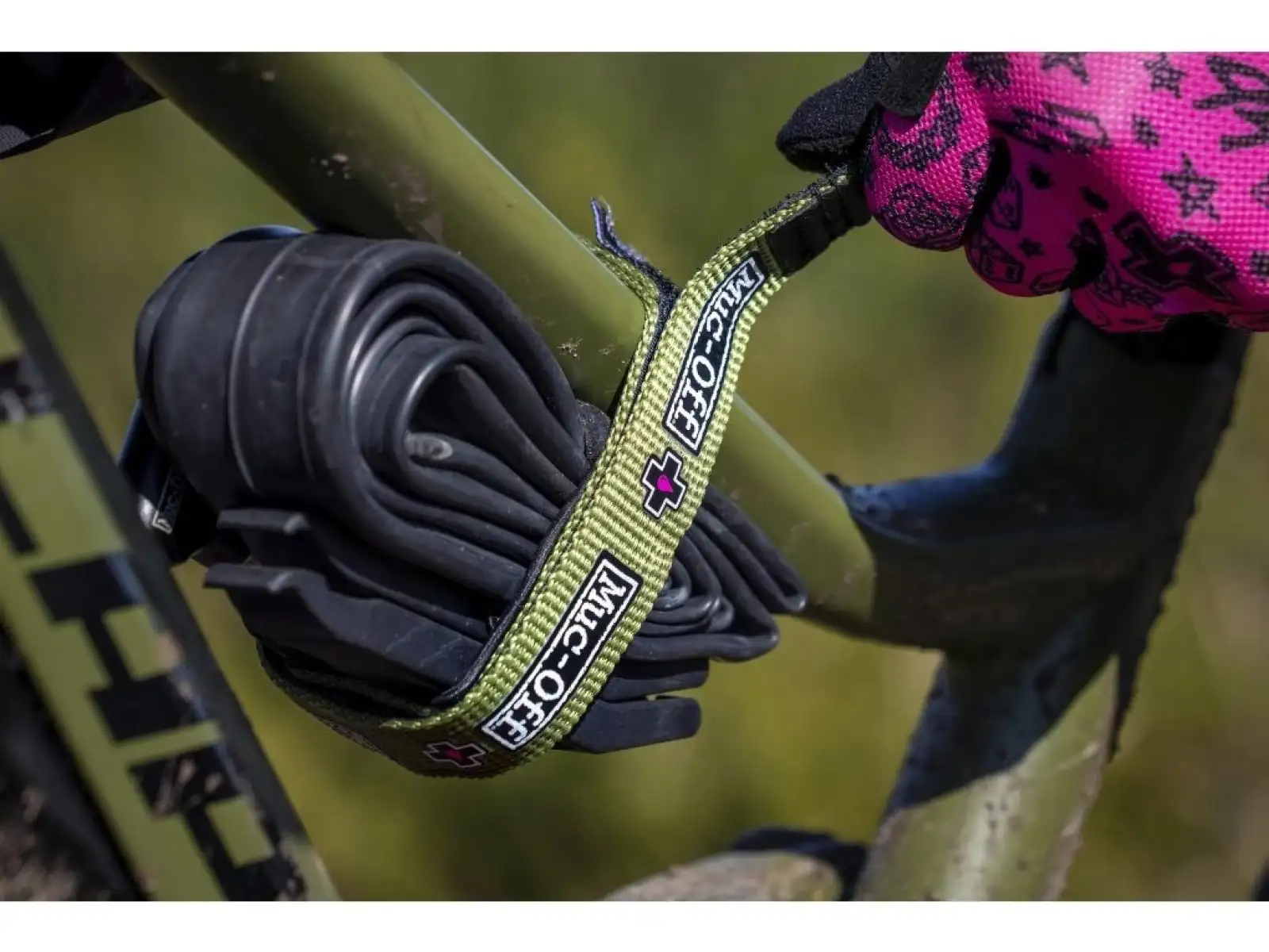 Muc Off Utility Frame Strap pink