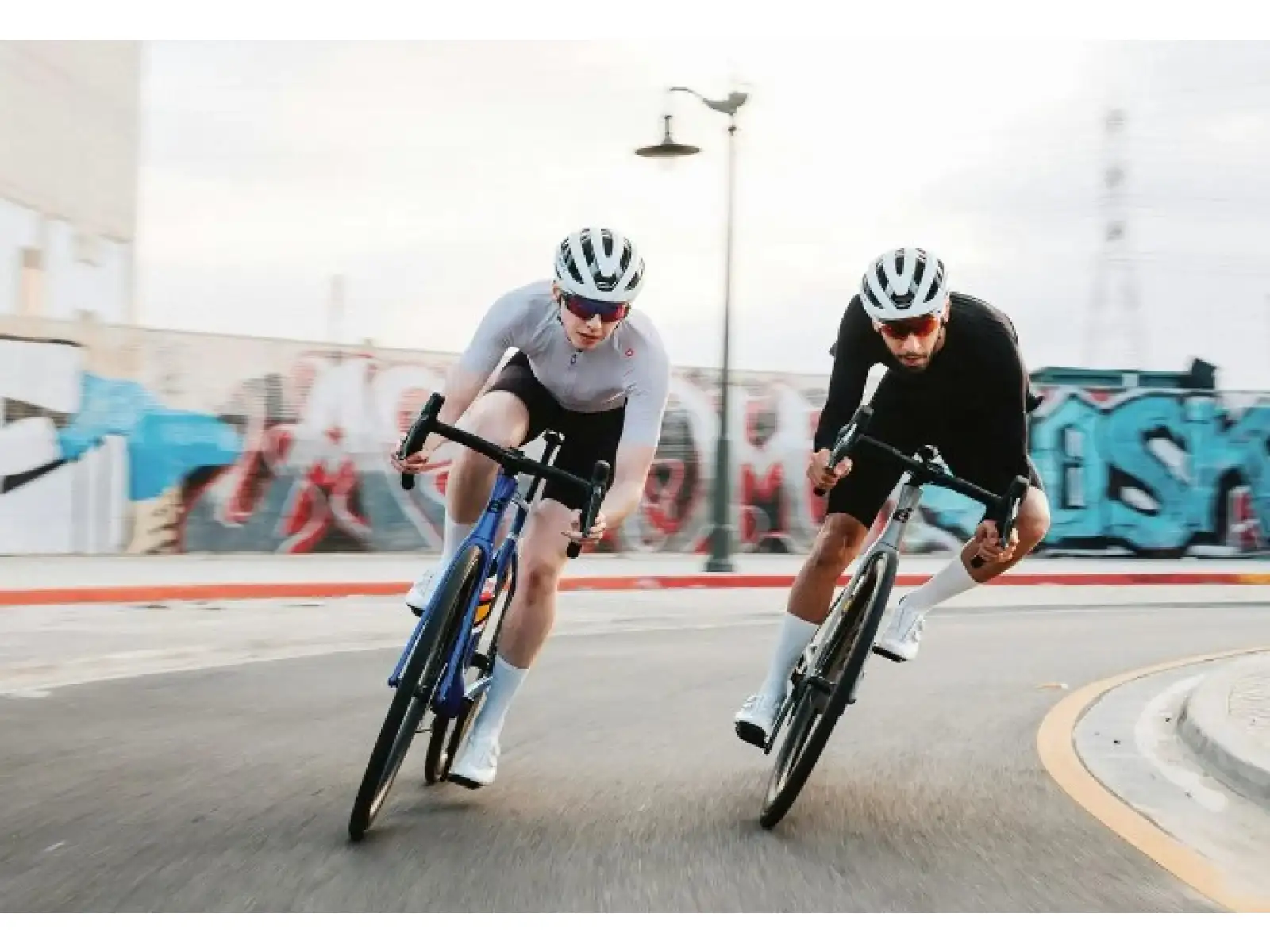 Cervélo Soloist Ultegra Di2 road bike Dried Amaranth