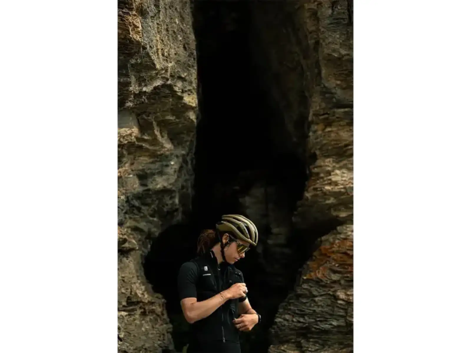 MET Trenta MIPS Wander helmet Natural