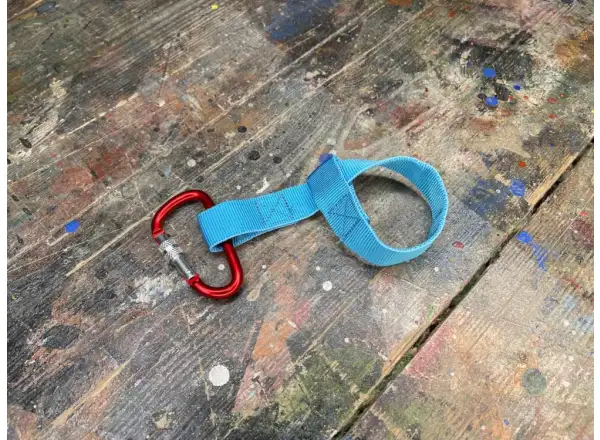 Tahlo Premium strap with carabiner blue