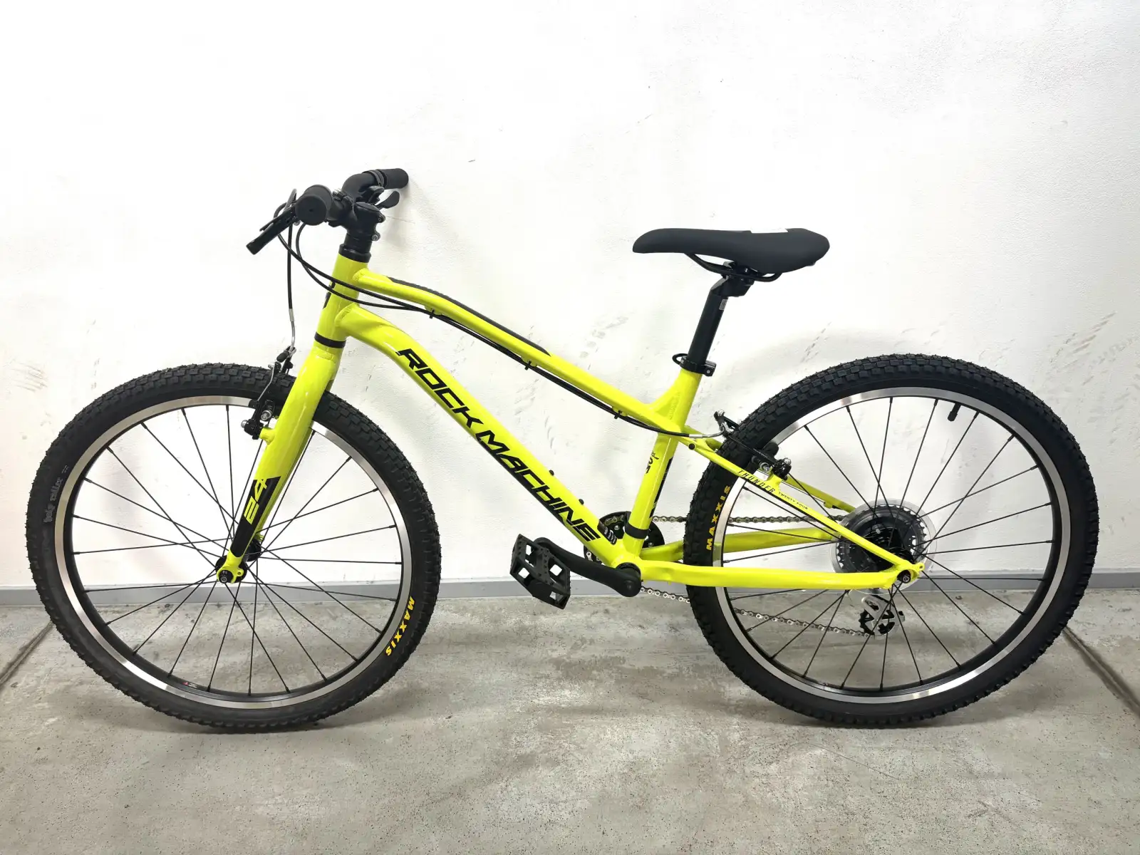 Rock Machine Thunder 24 kids bike yellow/black SAMPLE