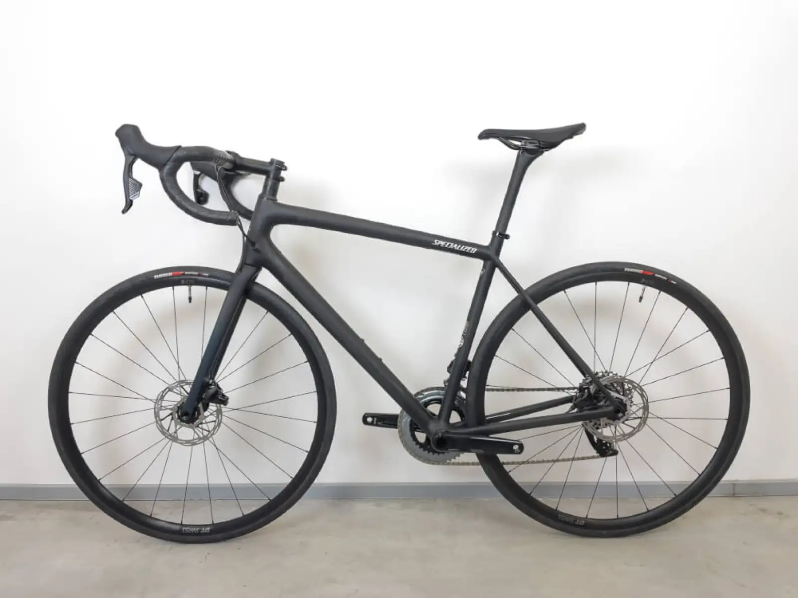 Specialized Aethos Comp Rival eTap AXS Satin Carbon road bike