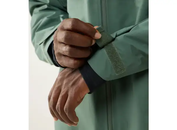 Haglöfs L.I.M AIRAK GTX men's jacket Chlorophyll Green