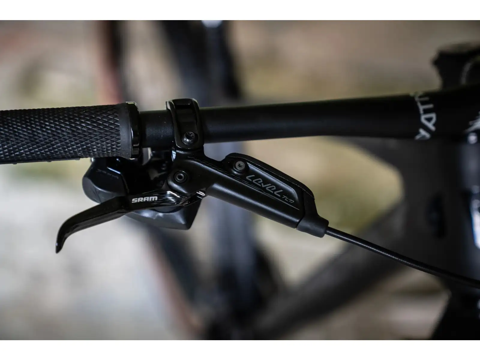 Rock Machine Blizz CRB 90-29 AXS mountain bike Black/Grey SAMPLE