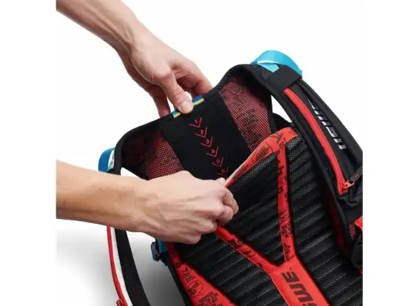 USWE Hajker 18 multisport backpack Carbon black 2x500ml size S