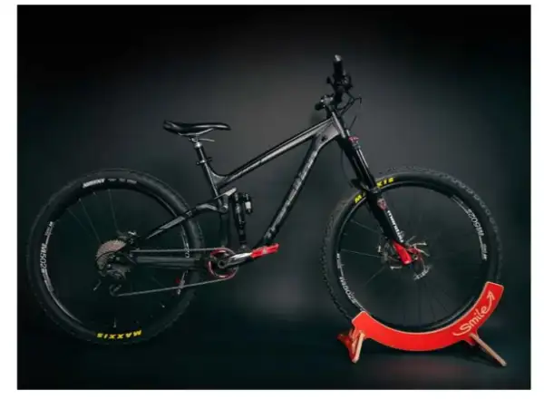 MTB Hopper Smile Bike Stand Red