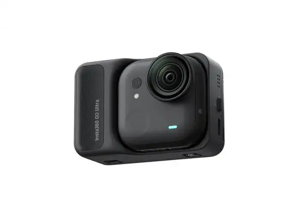 Insta360 GO Ultra Creator Bundle action camera black