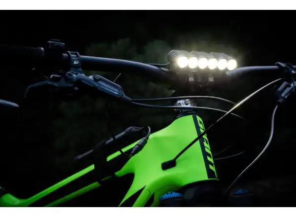 Gemini Titan 2500 OLED front light