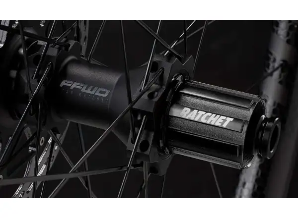 FFWD OUTLAW Carbon Boost 30 mm 29" wheelset MattBlack