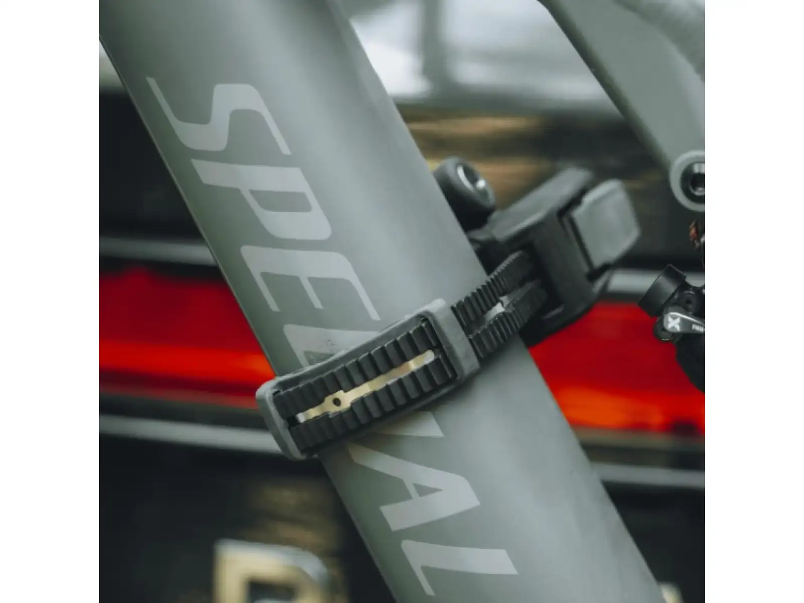Thule Epos carrier on towbar for 3 bikes
