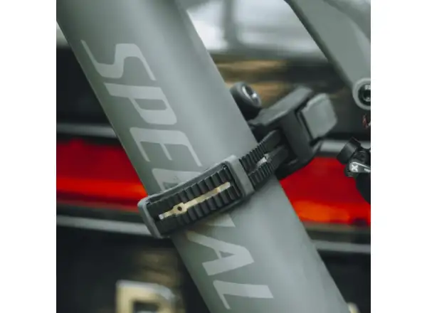 Thule Epos carrier on towbar for 3 bikes