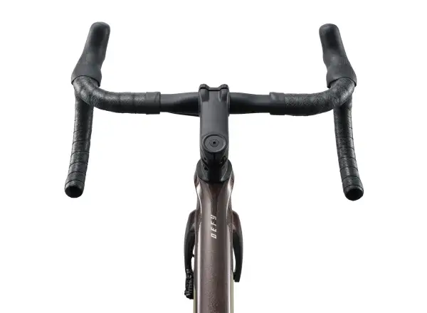 Giant Defy Advanced 1 road bike Obsidian Pulse