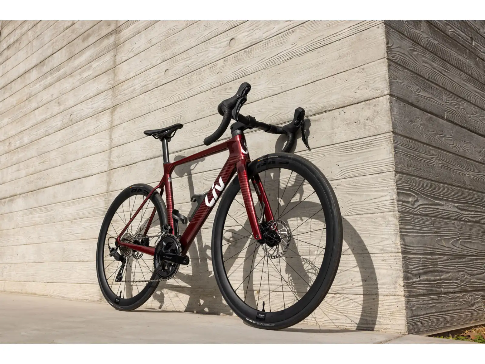 Liv EnviLiv Advanced 2 women's road bike Sangria
