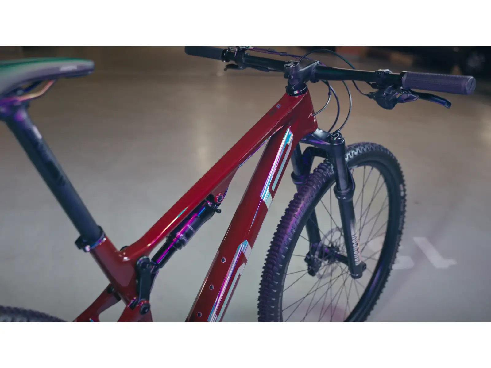 Superior XF 929 RC mountain bike Gloss Dark Red/Hologram Chrome