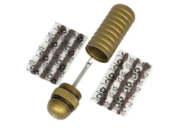 Peatys Holeshot tubeless repair kit Bourbon