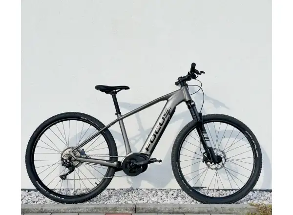 Focus Jarifa2 e-bike size M BAZAR