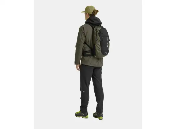 Ortovox Traverse 20 climbing backpack 20 l Black Raven