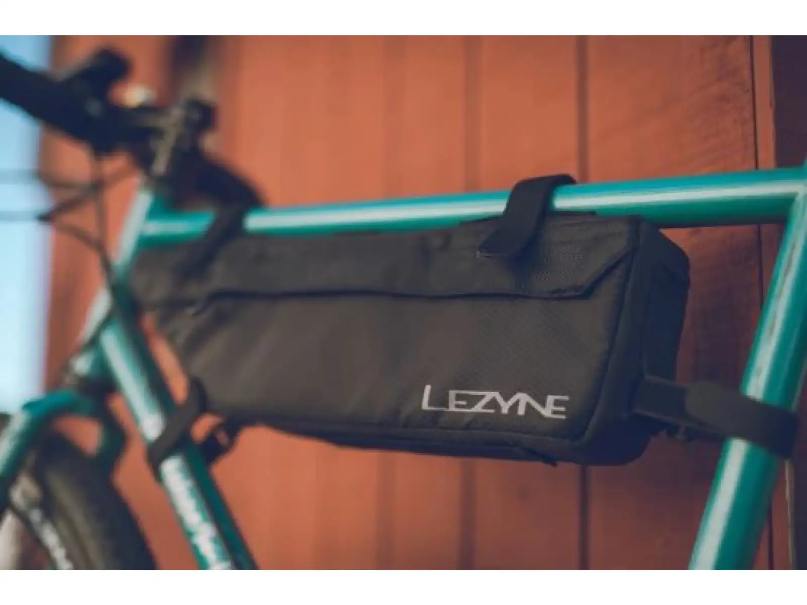 Lezyne Frame Caddy frame bag 2.5 l Black