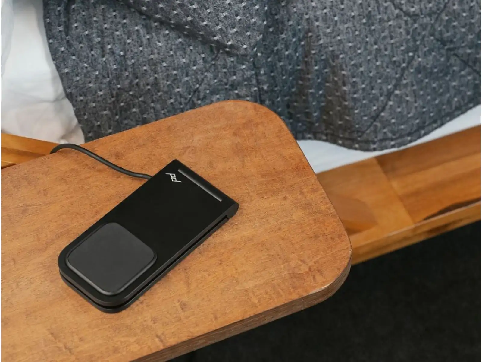 Peak Design Wireless Stand V2 magnetic desk phone mount