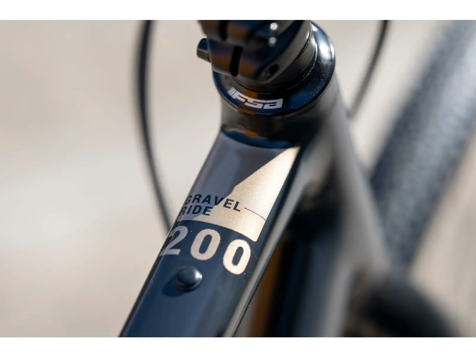 Rock Machine Gravelride 200 gravel bike Gloss Black/Sand