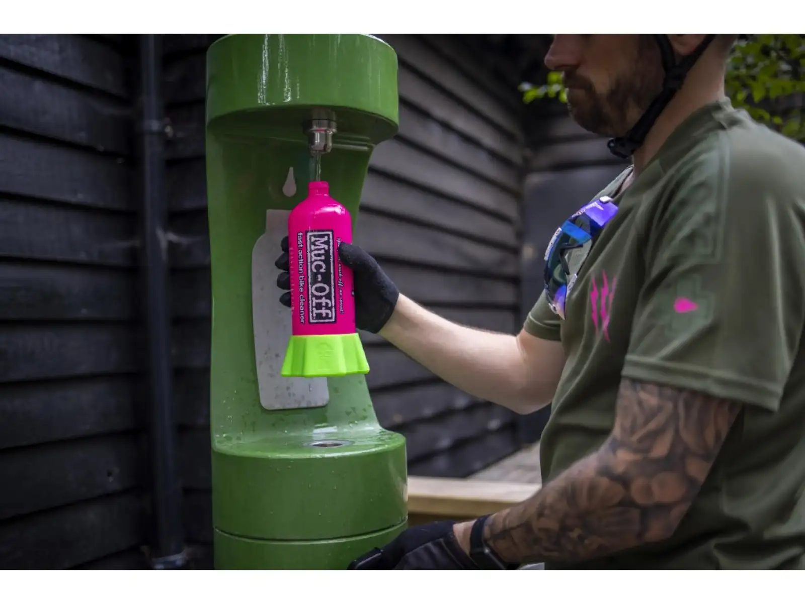 Muc Off Bottle for Life + Punk Powder bike cleaning bottle and powder set